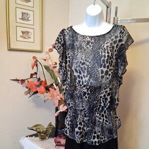 NWOT COMO Black Women’s Gray Black Floral Printed Tunic Tank Top 10